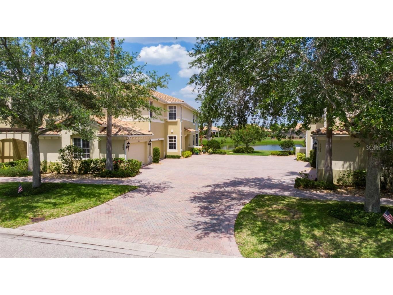 1332 Emerald Dunes Drive Sun City Center FL 33573 T3448934 image1