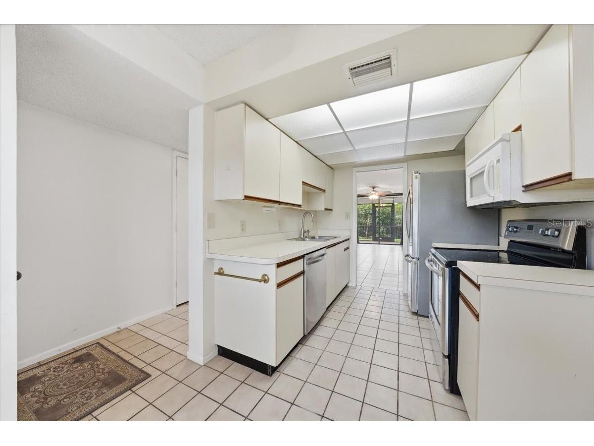 1332 Pasadena #102 South Pasadena FL 33707 TB8515864 image15