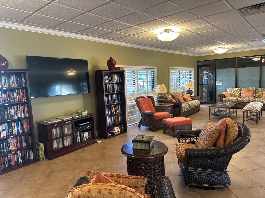 1332 Pasadena Avenue S #102 Saint Petersburg FL 33707 TB8422843 image31