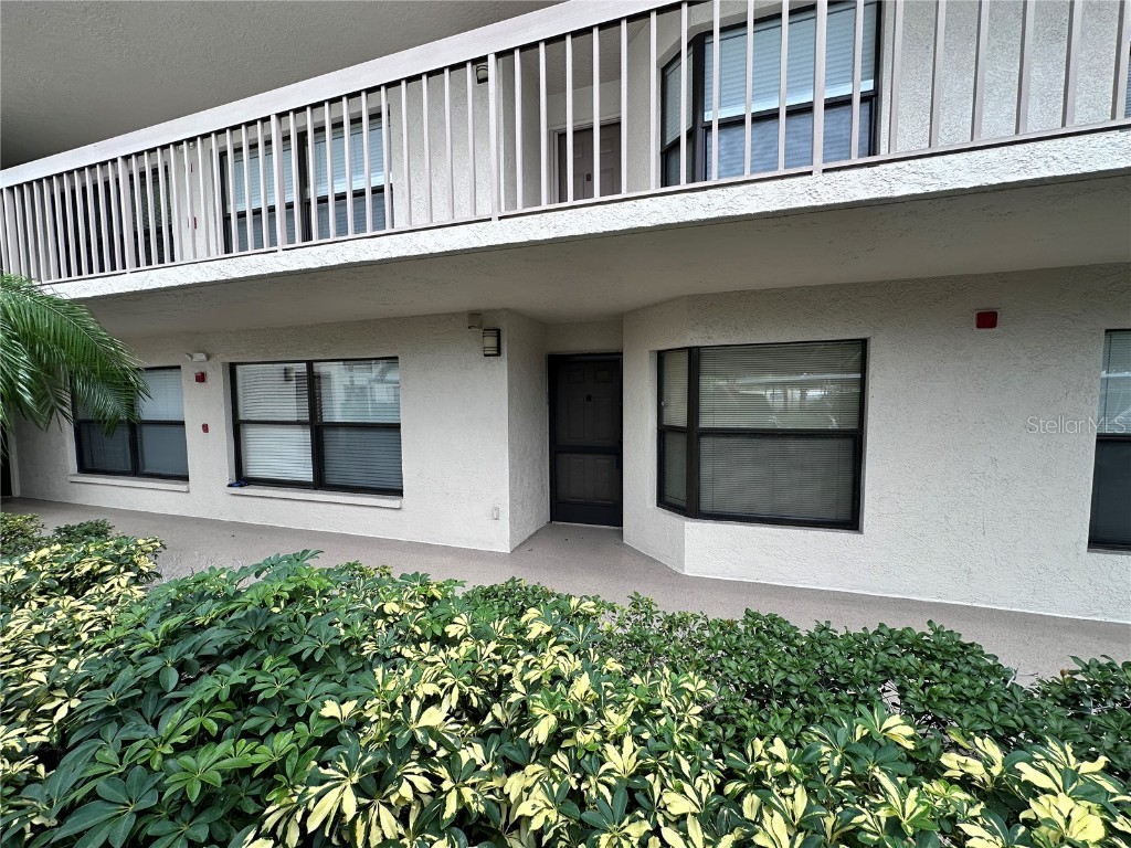 1332 Pasadena Avenue S #102 Saint Petersburg FL 33707 TB8422843 image6