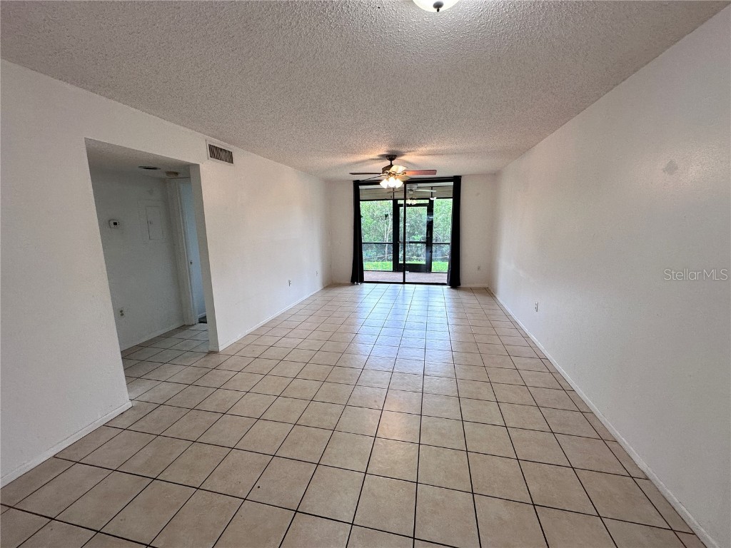 1332 Pasadena Avenue S #102 Saint Petersburg FL 33707 TB8422843 image7