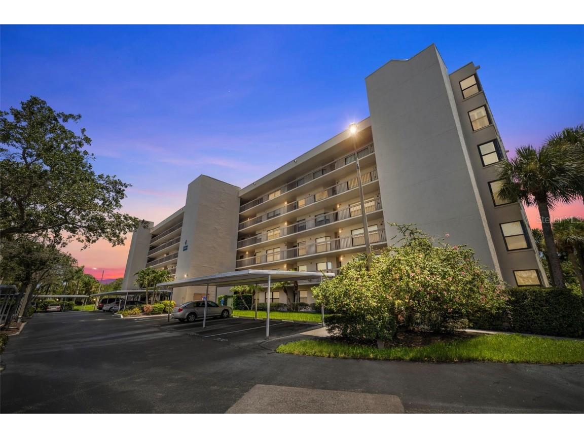 1332 Pasadena Avenue S #404 South Pasadena FL 33707 U8208817 image1