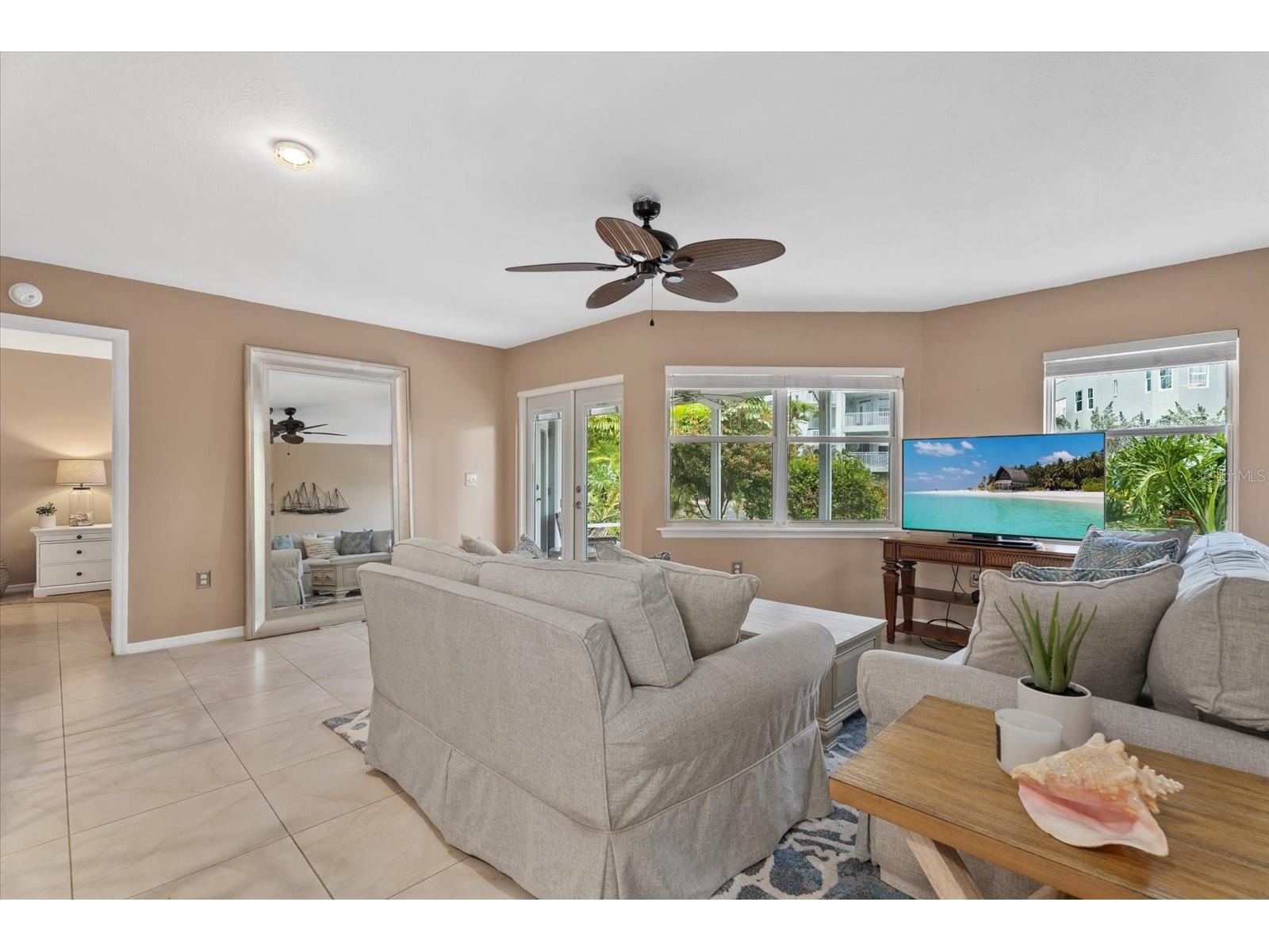 1332 Siesta Bayside Drive #1332C Sarasota FL 34242 A4689488 image13