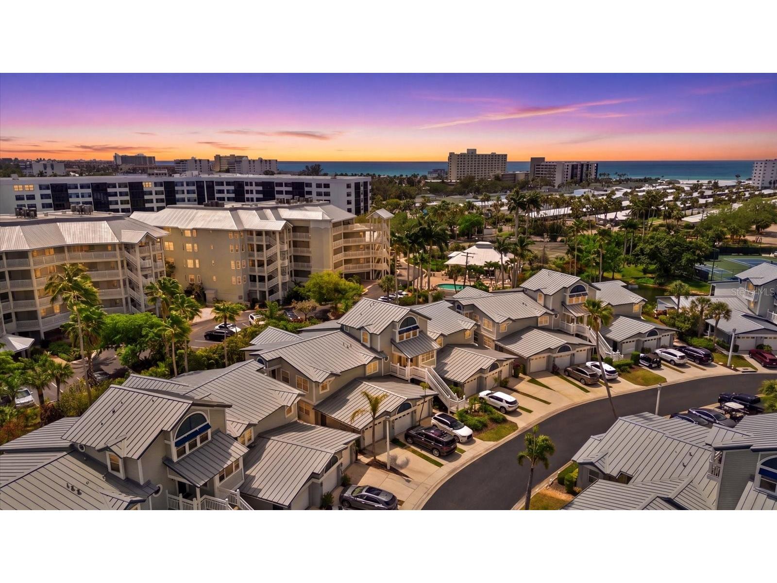 1332 Siesta Bayside Drive #1332C Sarasota FL 34242 A4689488 image3