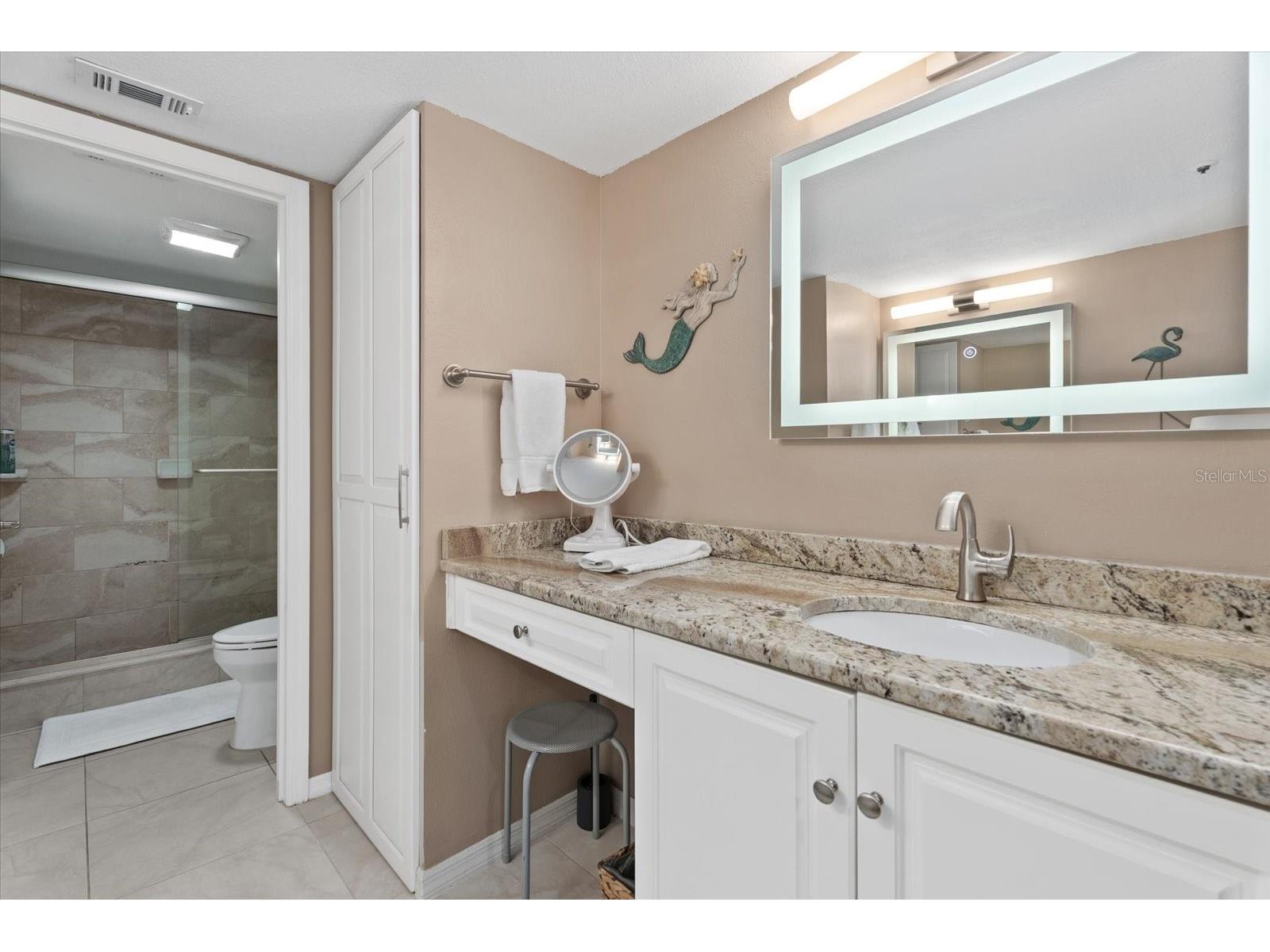 1332 Siesta Bayside Drive #1332C Sarasota FL 34242 A4689488 image30