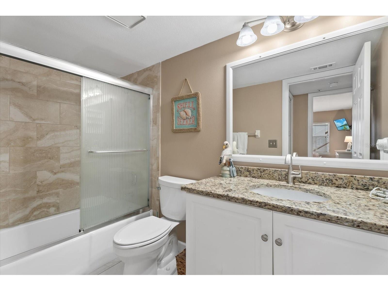 1332 Siesta Bayside Drive #1332C Sarasota FL 34242 A4689488 image33