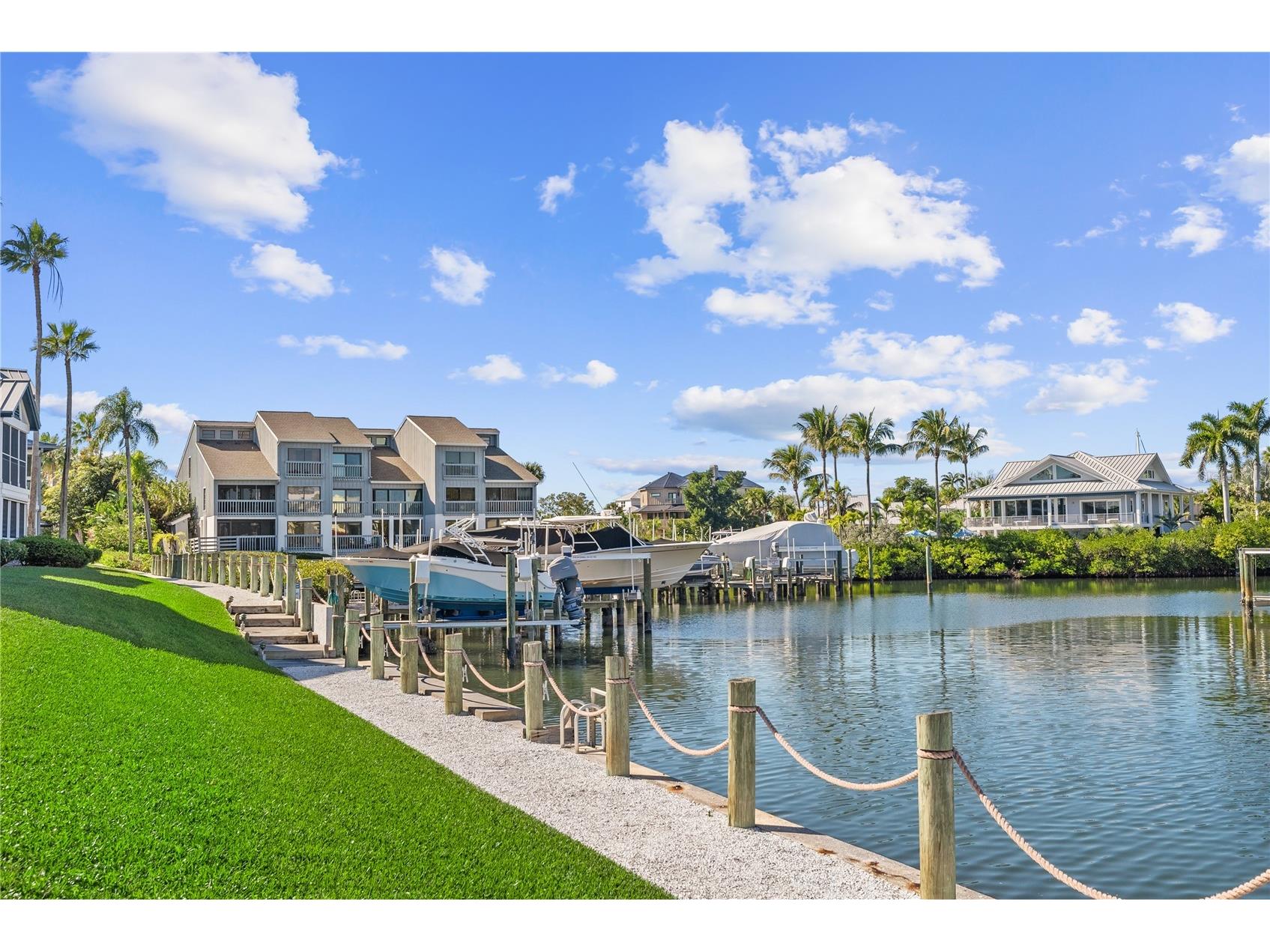 1332 Siesta Bayside Drive #1332C Sarasota FL 34242 A4689488 image62
