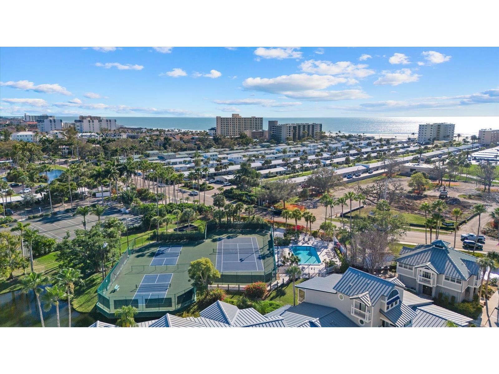 1332 Siesta Bayside Drive #1332C Sarasota FL 34242 A4689488 image75