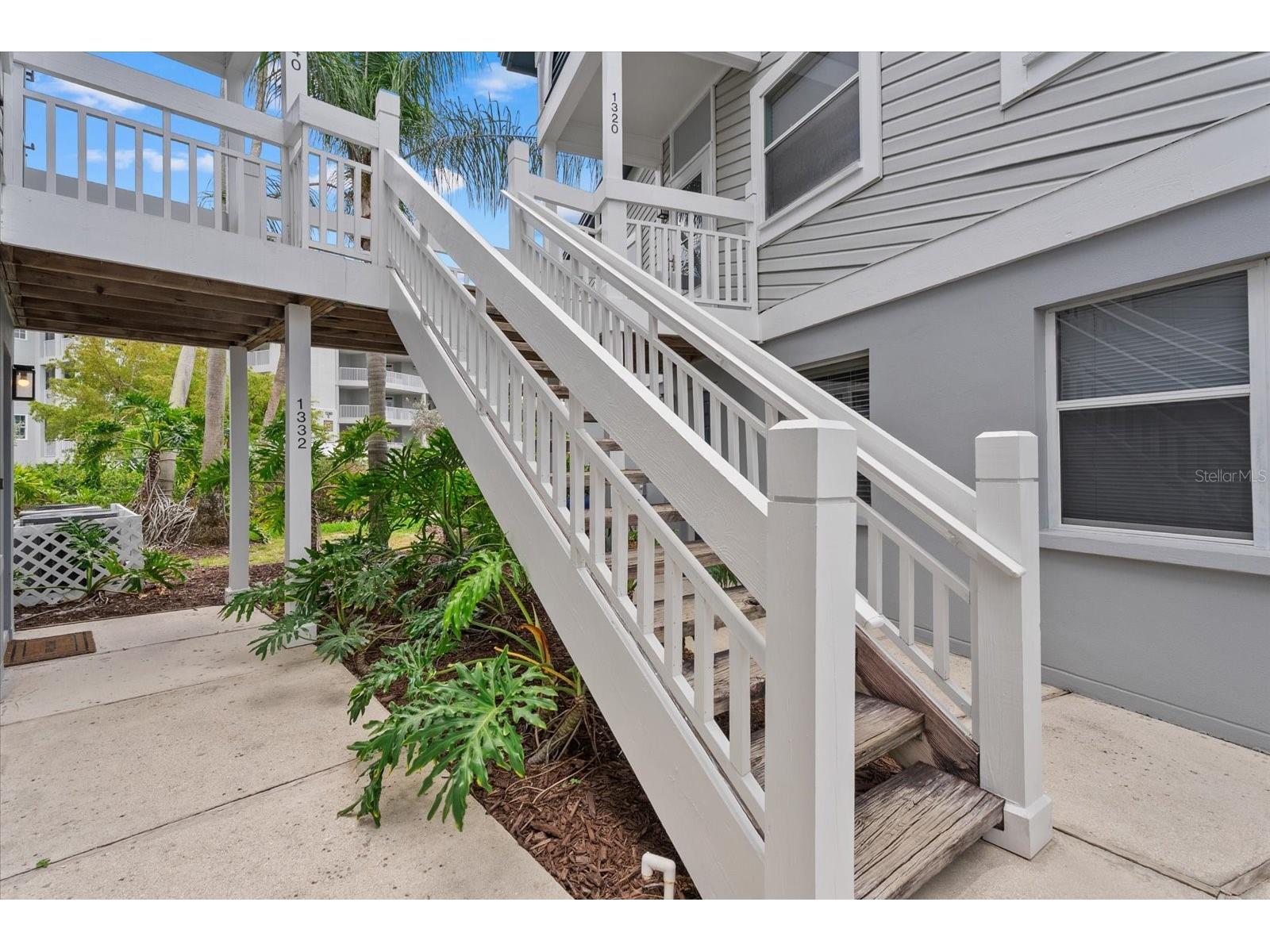 1332 Siesta Bayside Drive #1332C Sarasota FL 34242 A4689488 image9