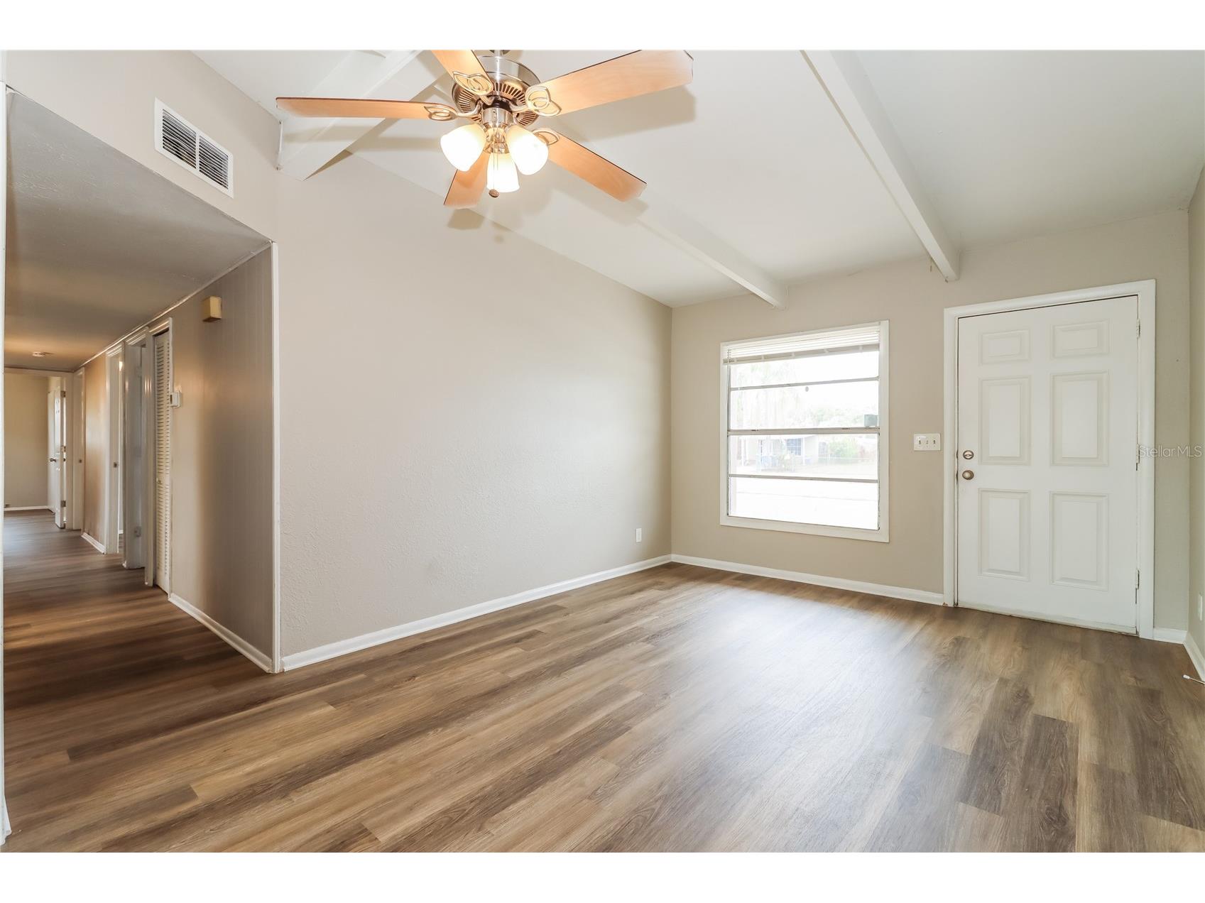 1332 Warrington Way Tampa FL 33619 TB8476162 image4