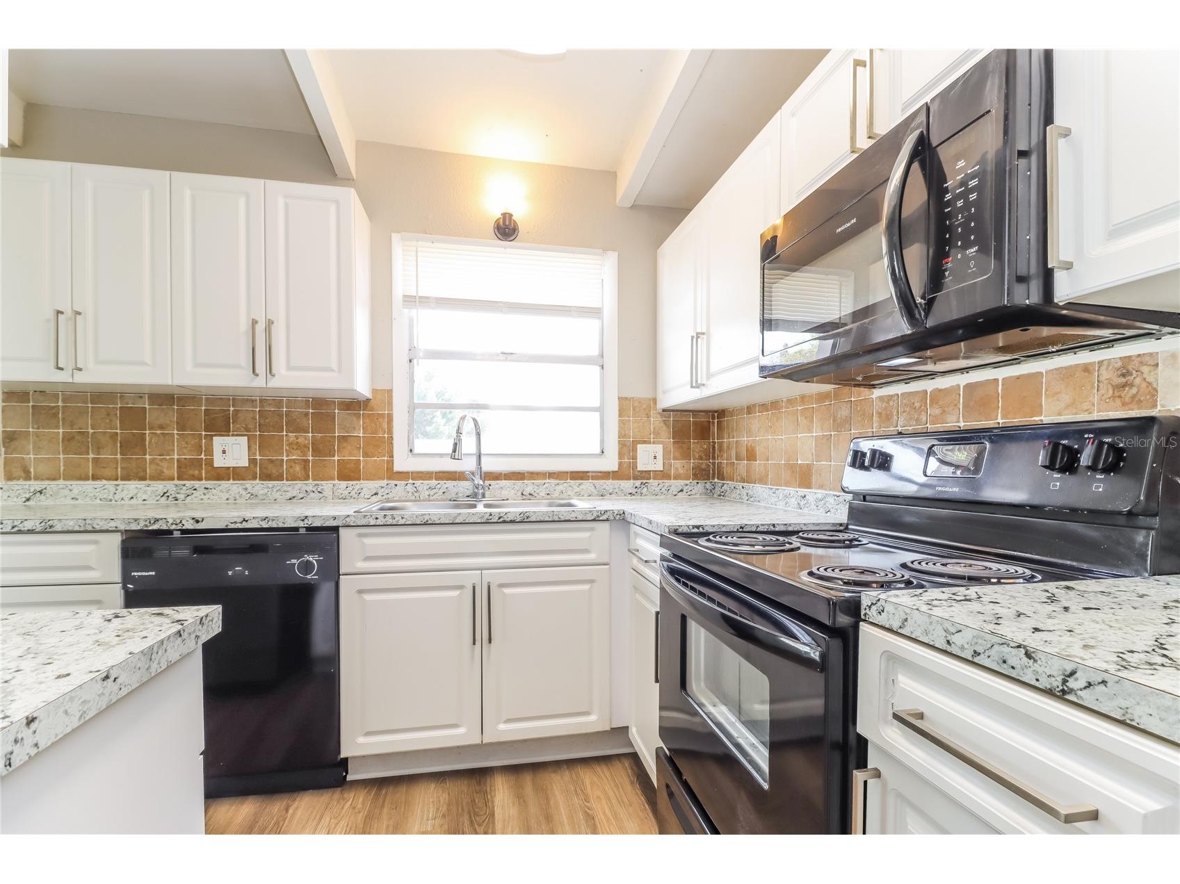 1332 Warrington Way Tampa FL 33619 TB8476162 image8