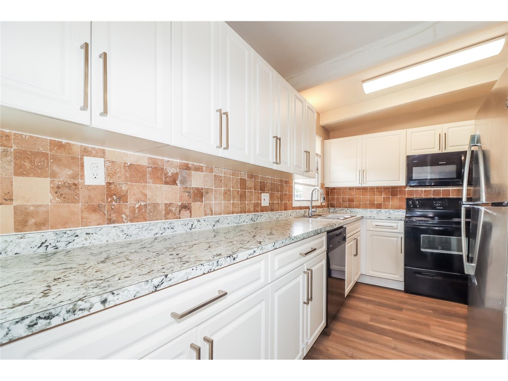 1332 Warrington Way Tampa FL 33619 TB8476162 image9