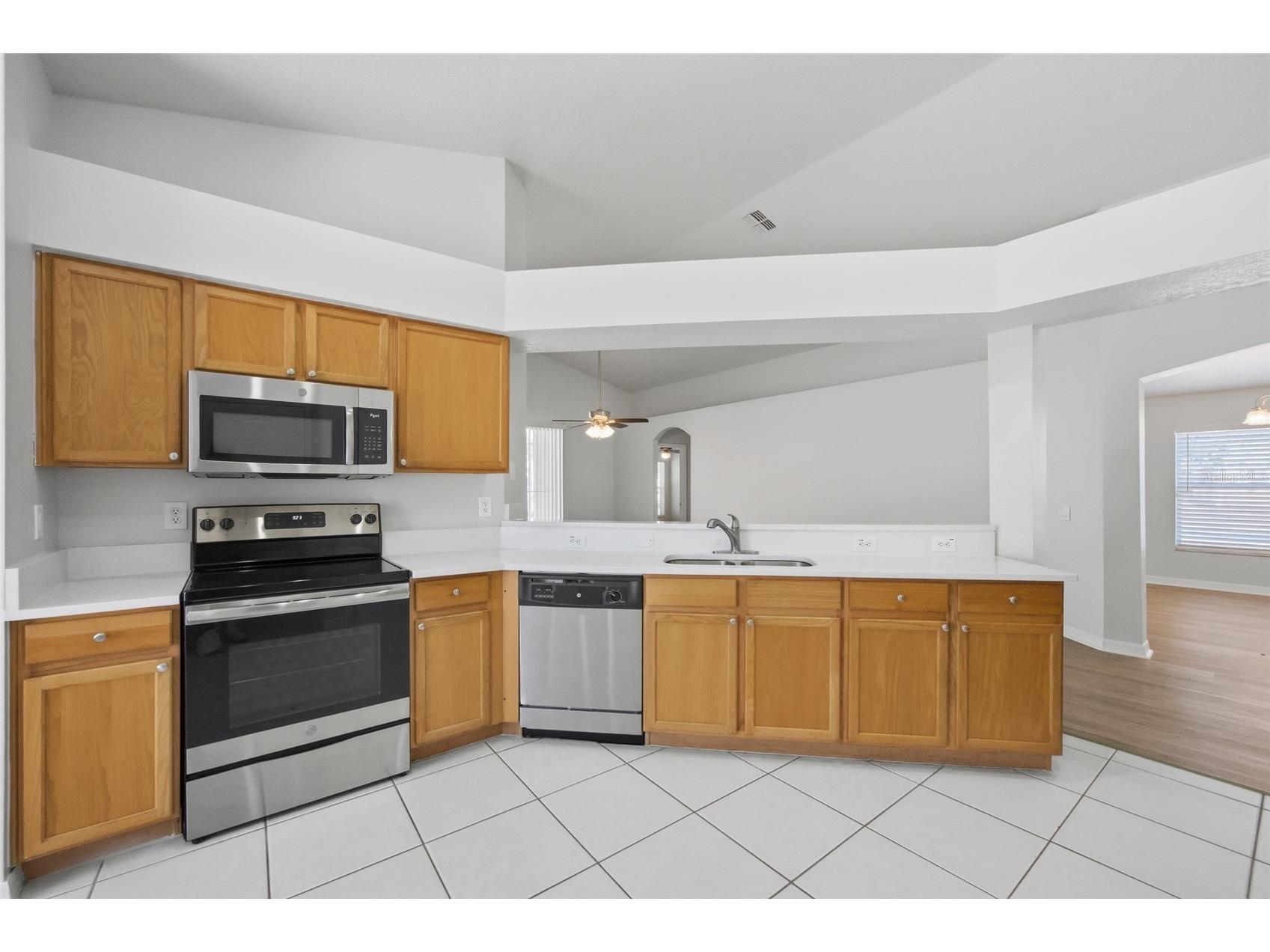 13323 Bainbridge Way Spring Hill FL 34609 TB8480812 image6