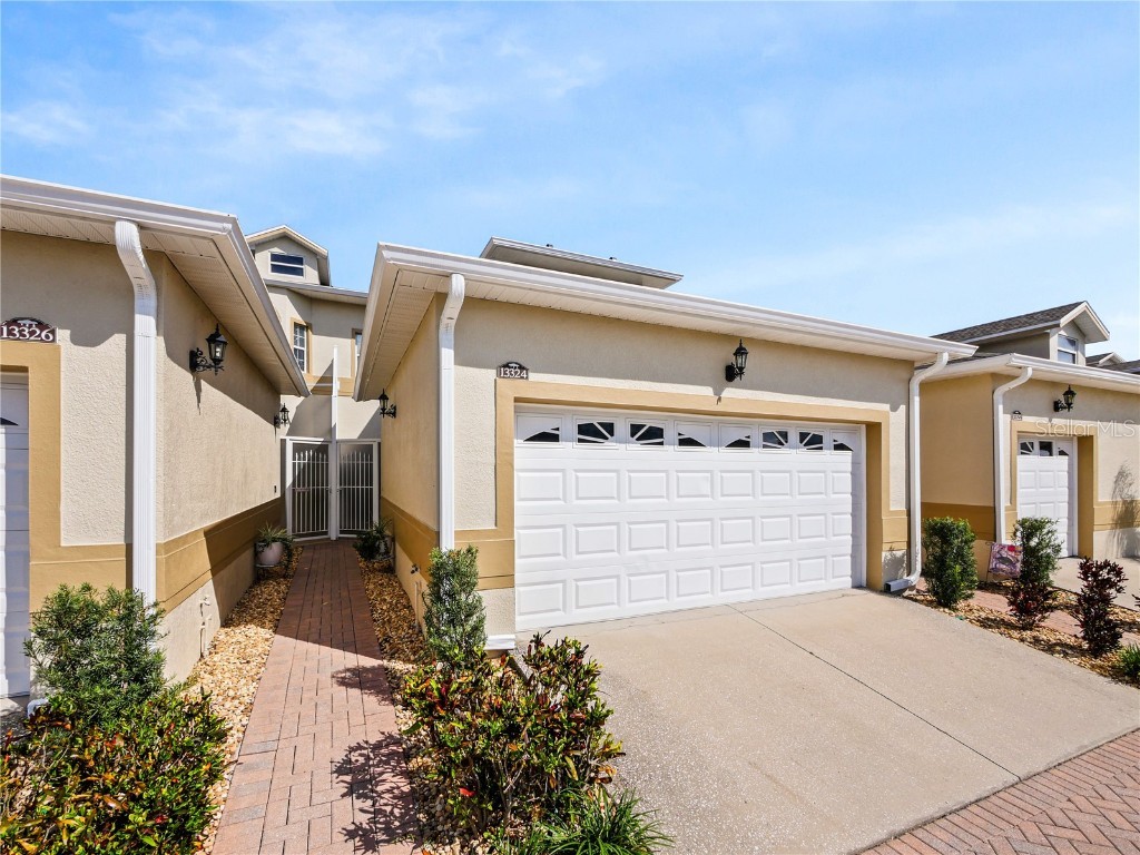 13324 Fountainbleau Drive Clermont FL 34711 - JOHN'S LAKE O6216093 image1