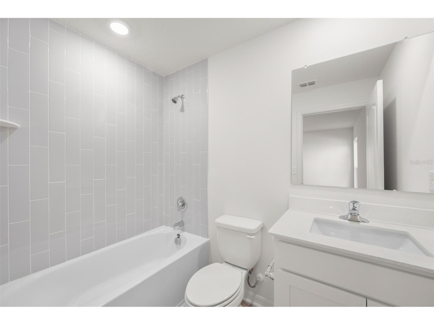 13328 Tula Loop Astatula FL 34705 TB8476187 image13