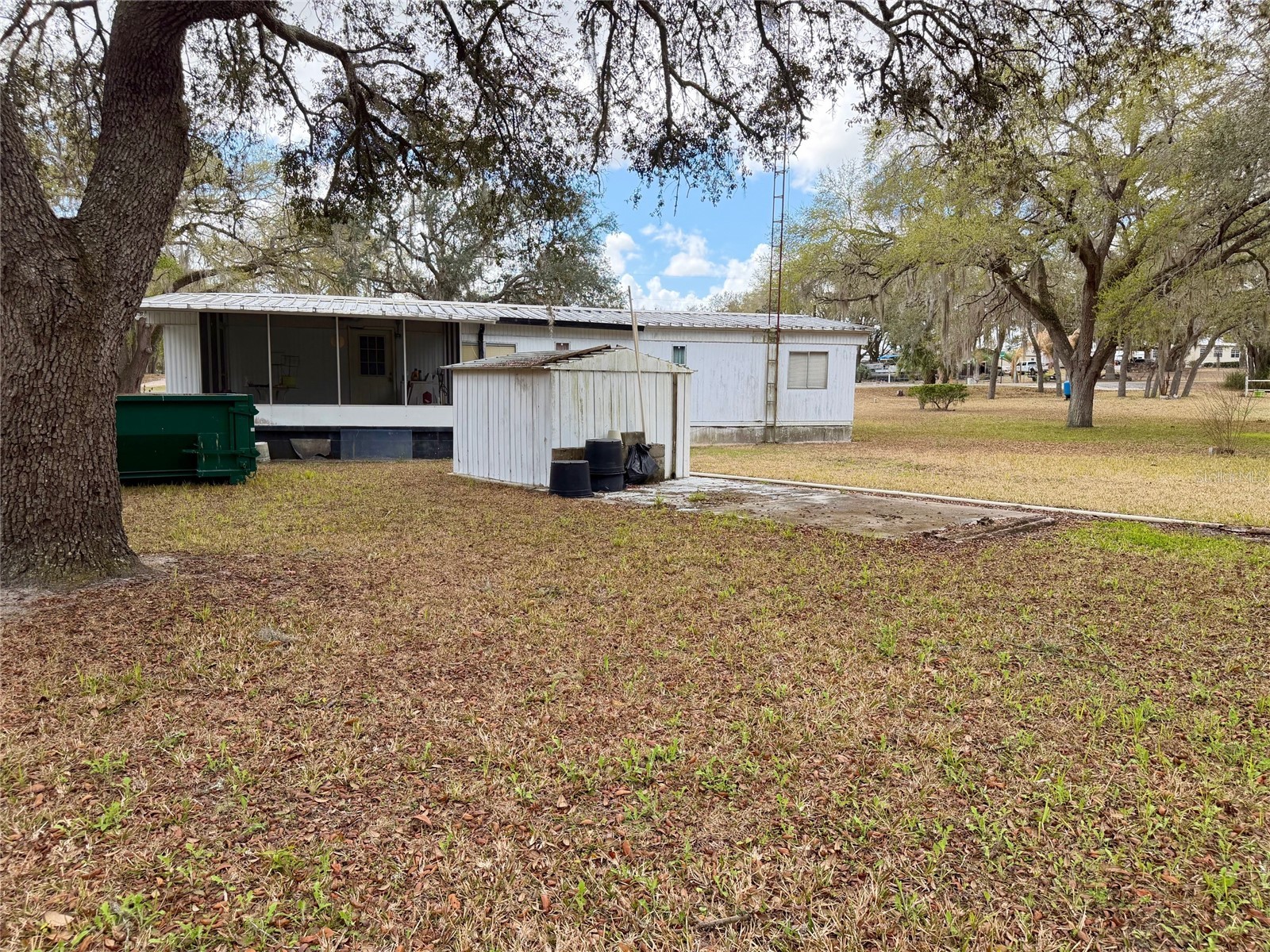 13329 SE 175th Street Weirsdale FL 32195 TB8483893 image3