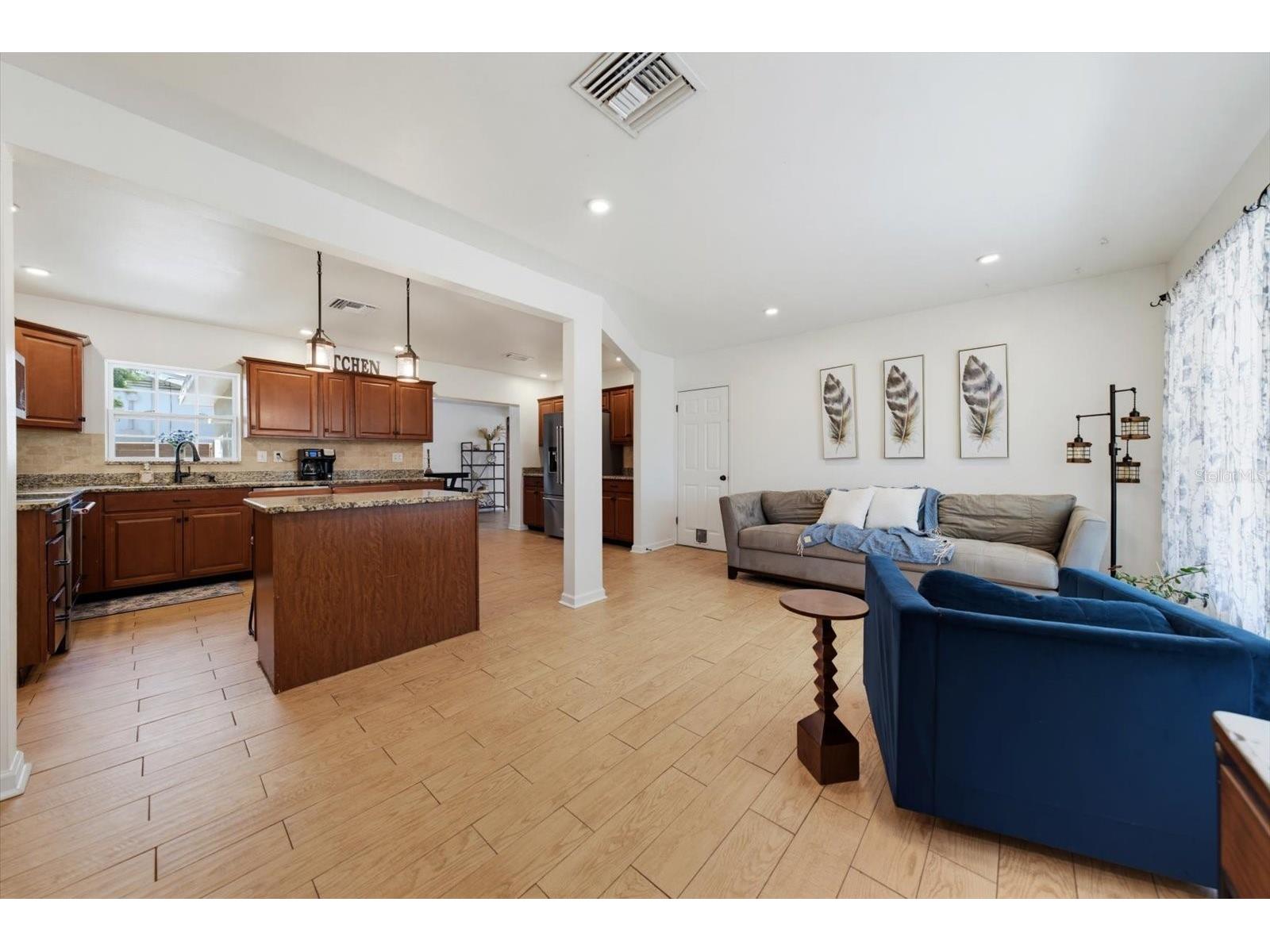 1333 Bayview Drive Clearwater FL 33756 TB8522825 image8