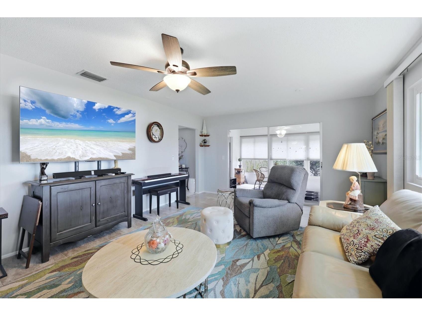 1333 Glen Oaks Drive E #135 Sarasota FL 34232 A4689392 image11