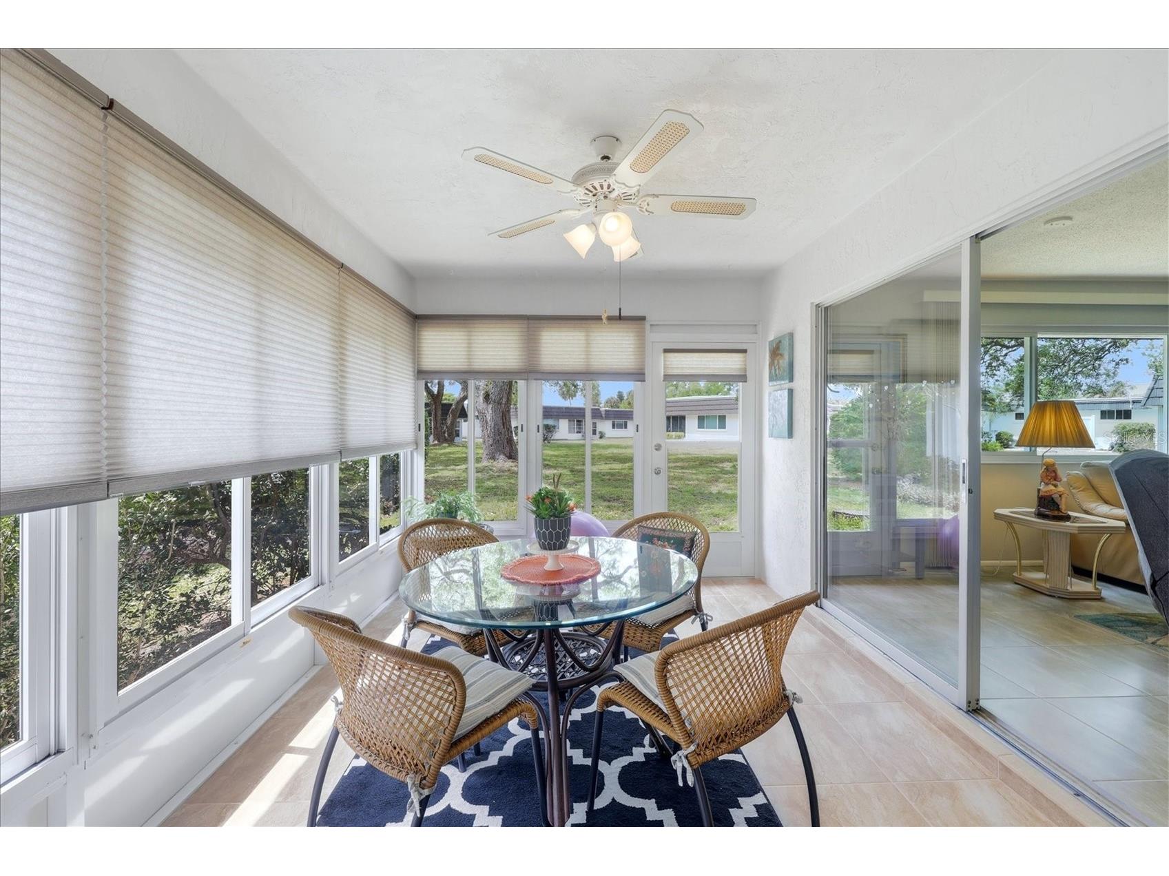 1333 Glen Oaks Drive E #135 Sarasota FL 34232 A4689392 image13