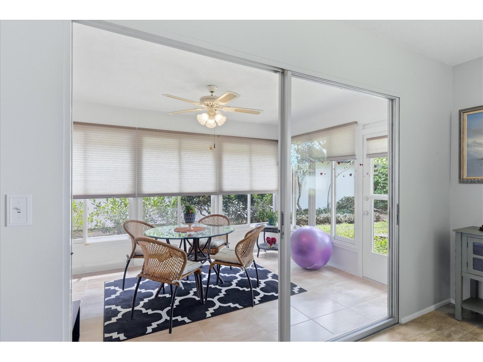 1333 Glen Oaks Drive E #135 Sarasota FL 34232 A4689392 image15