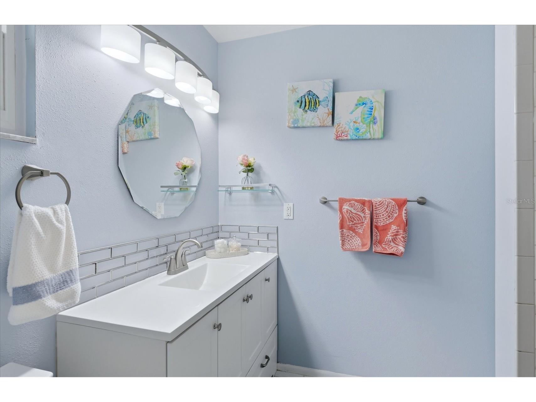 1333 Glen Oaks Drive E #135 Sarasota FL 34232 A4689392 image18