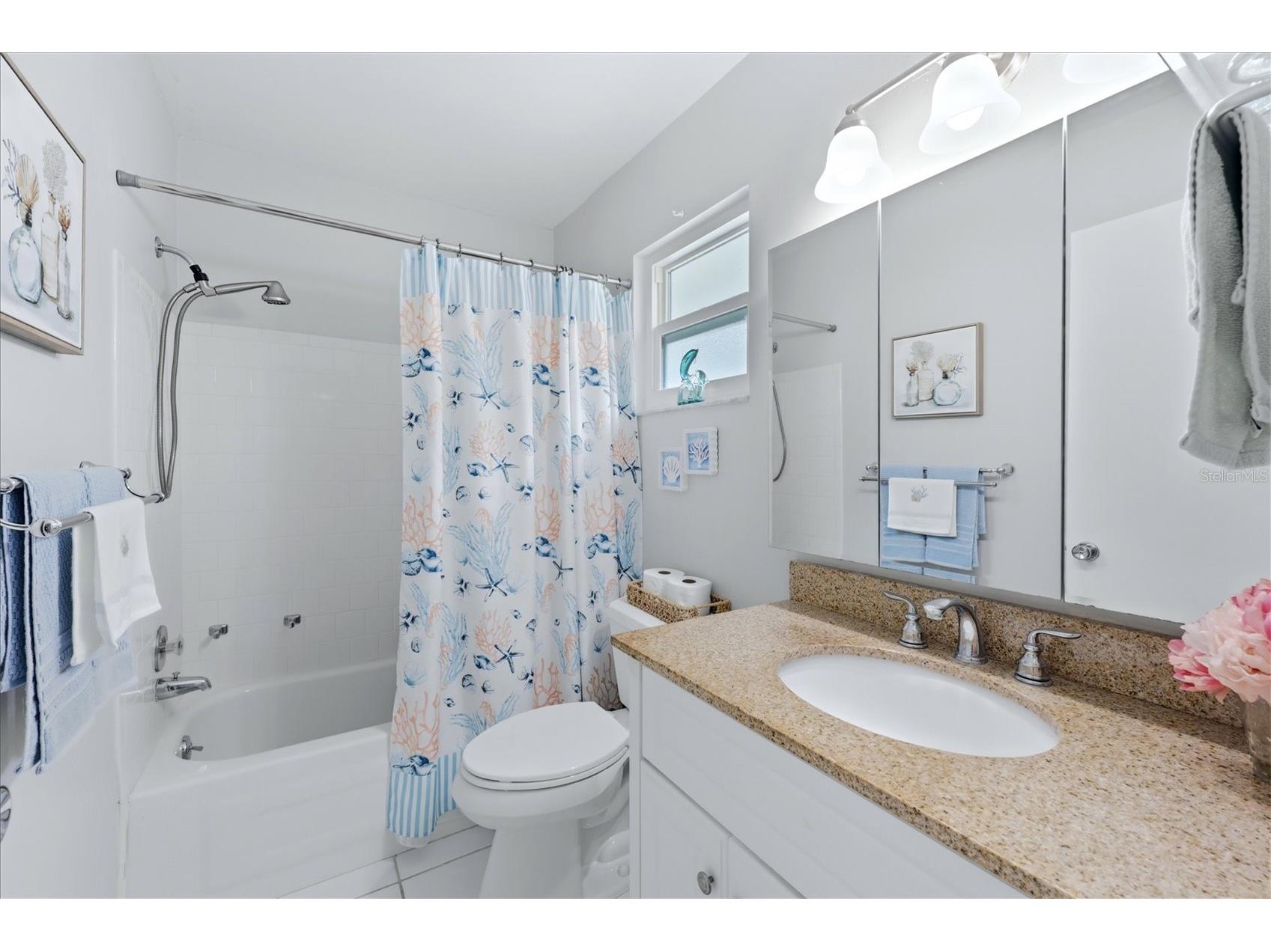1333 Glen Oaks Drive E #135 Sarasota FL 34232 A4689392 image21