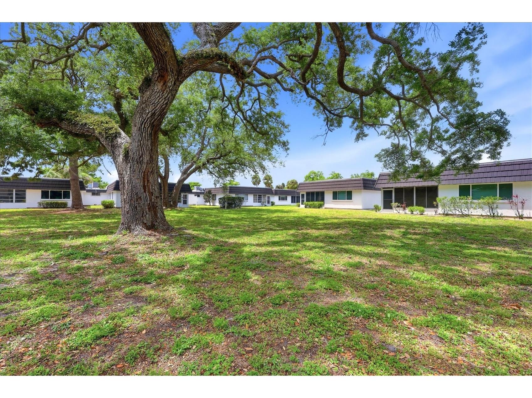 1333 Glen Oaks Drive E #135 Sarasota FL 34232 A4689392 image28