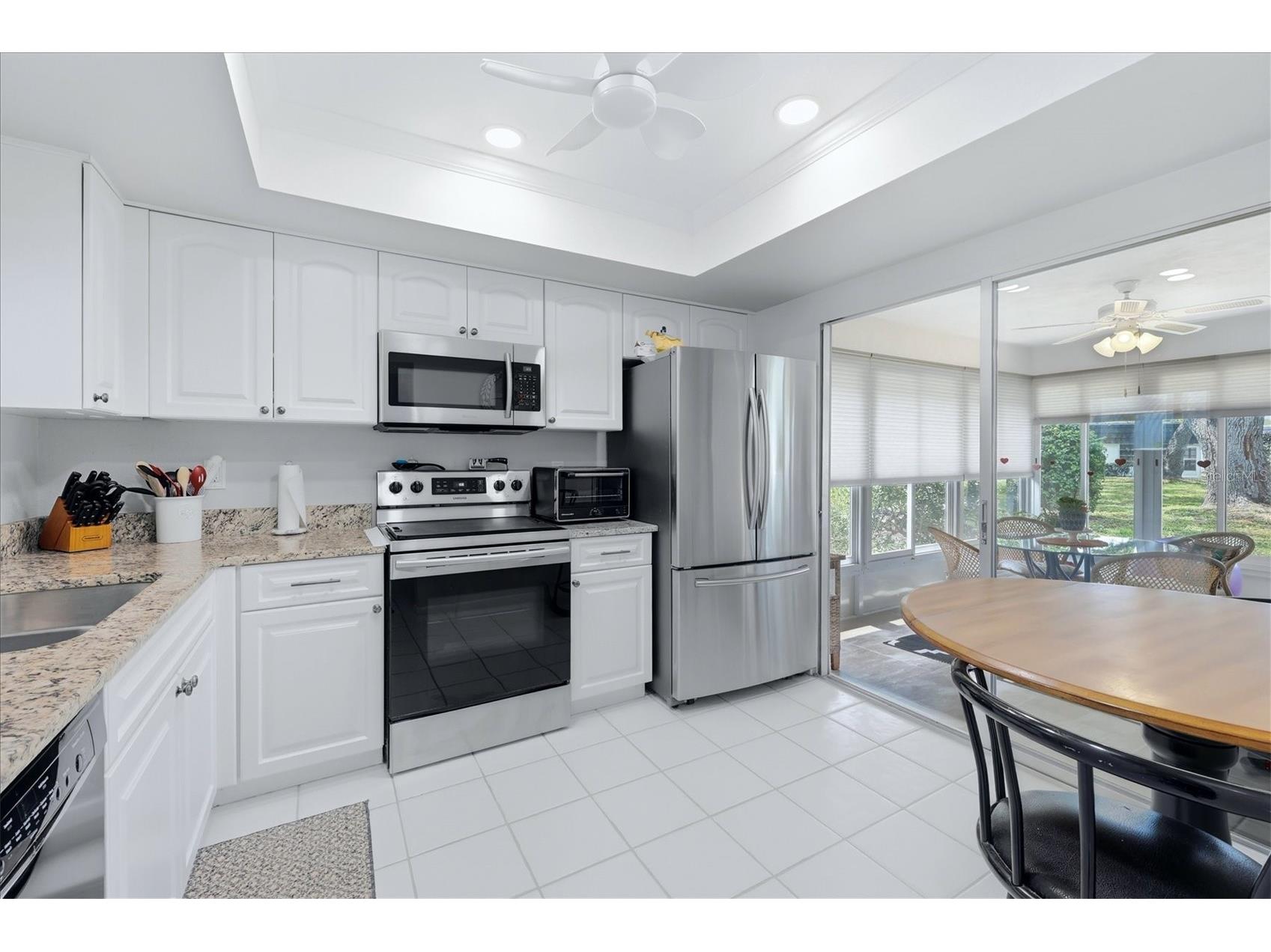1333 Glen Oaks Drive E #135 Sarasota FL 34232 A4689392 image4