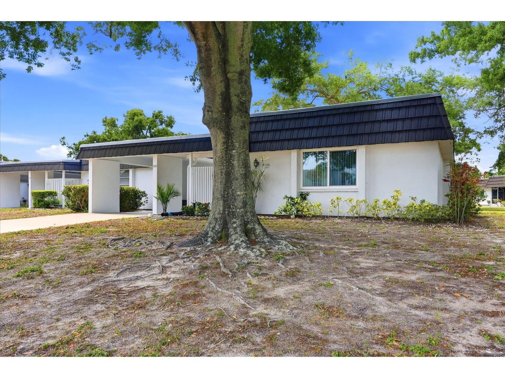 1333 Glen Oaks Drive E #135 Sarasota FL 34232 A4689392 image7