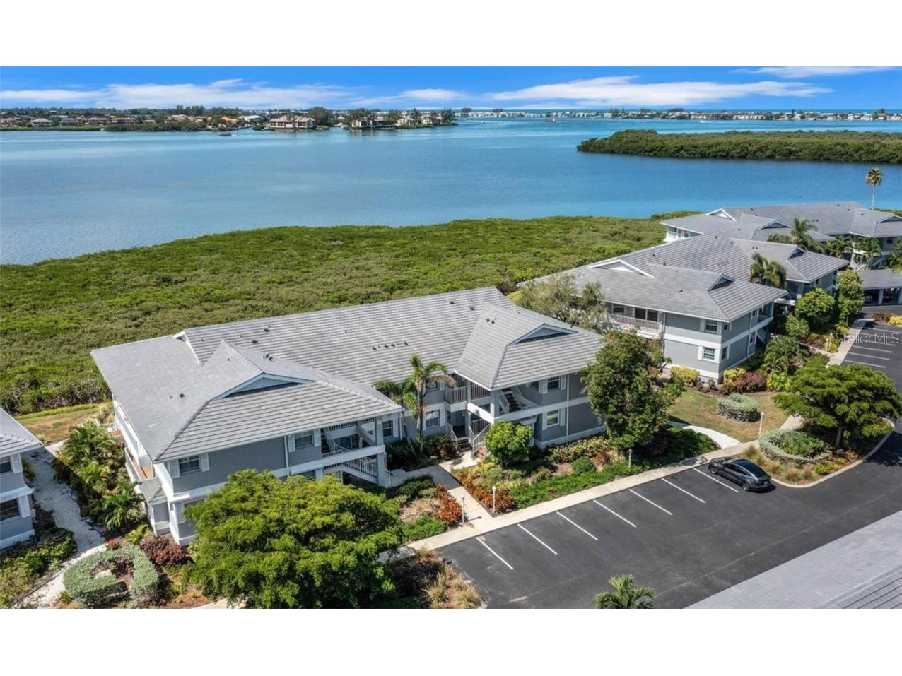 1333 Perico Pointe Circle Bradenton FL 34209 - PALMA SOLA BAY A4630568 image1