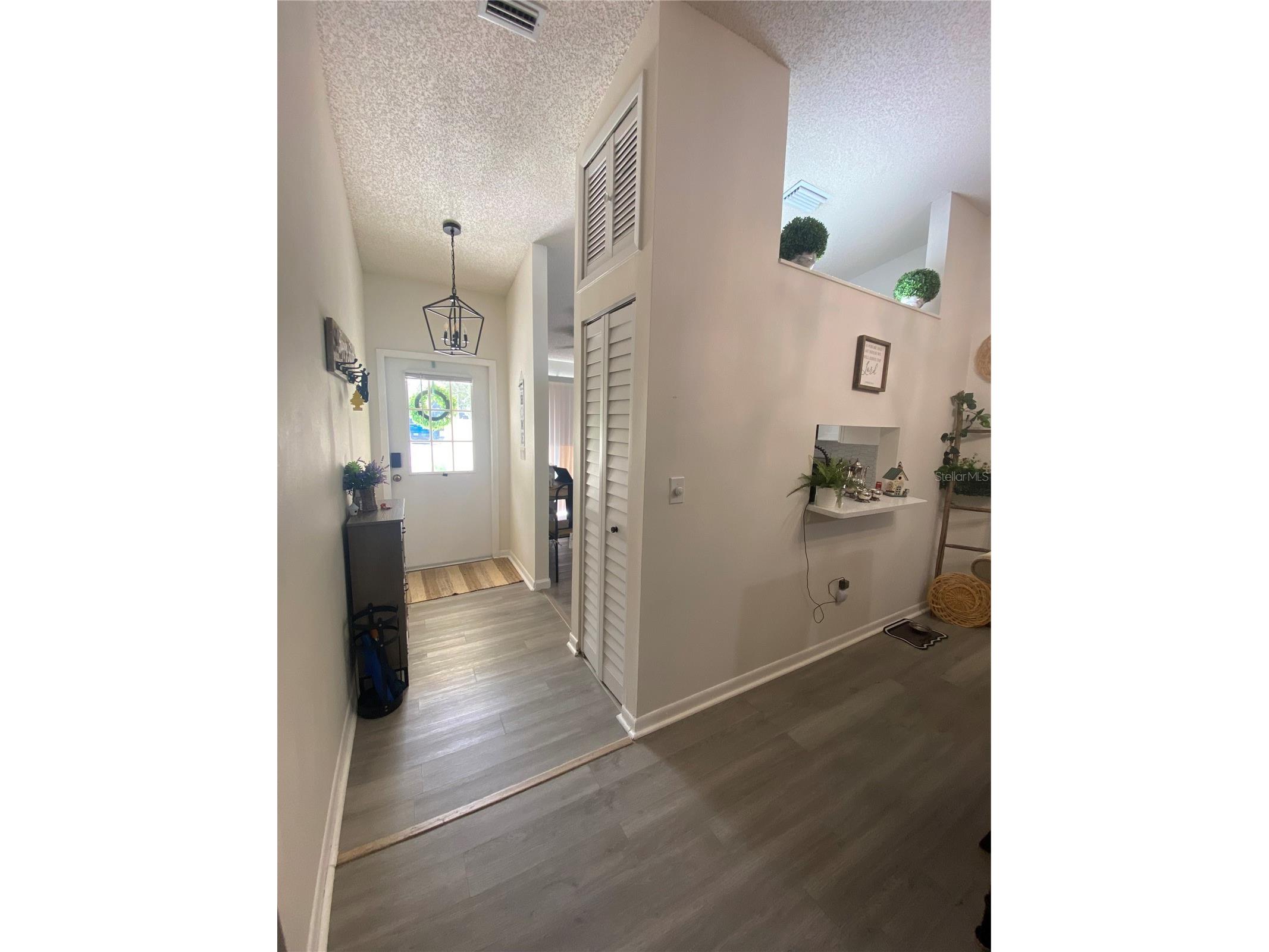 1333 Shady Pine Way #D Tarpon Springs FL 34688 TB8464204 image3