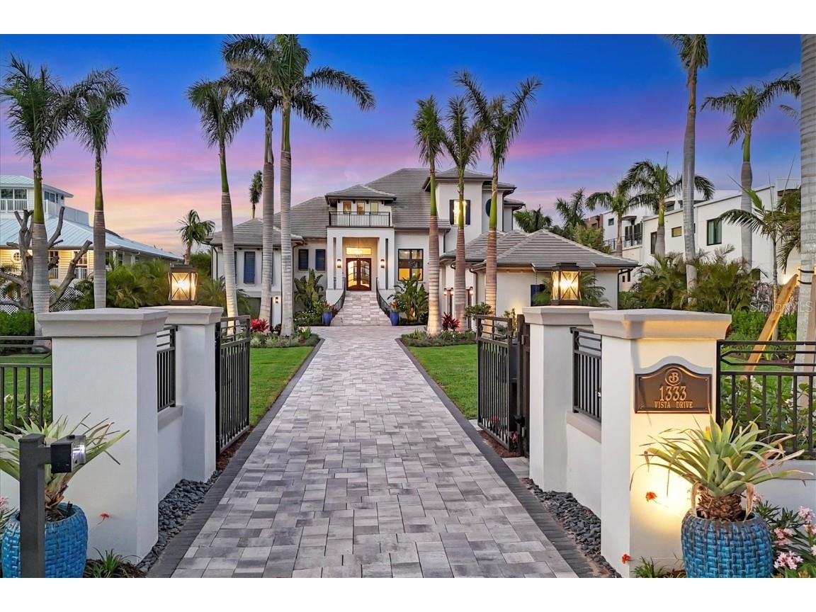 1333 Vista Drive Sarasota FL 34239 - HARBOR A4645599 image1