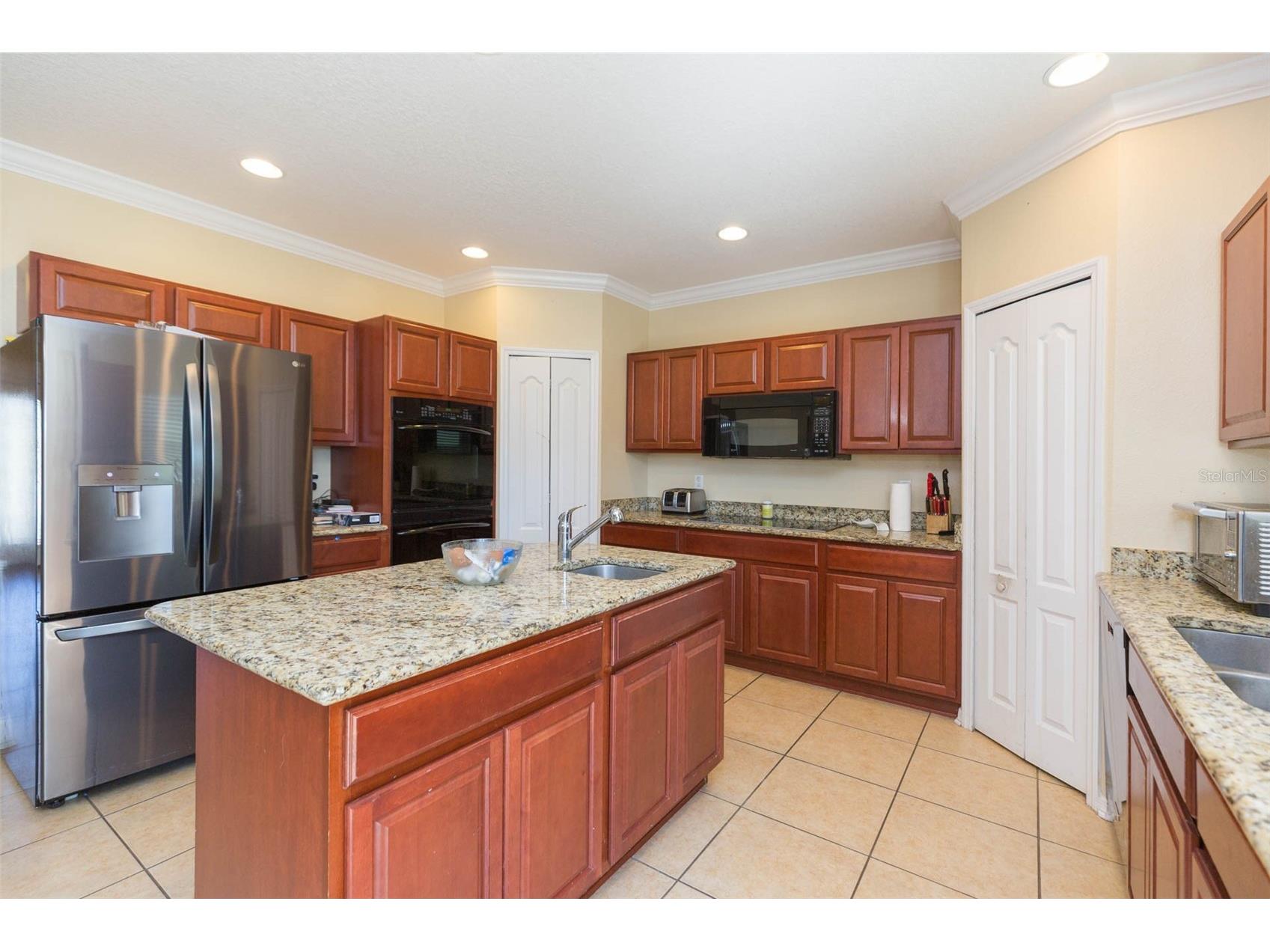 13330 Waterford Castle Drive Dade City FL 33525 TB8480575 image17