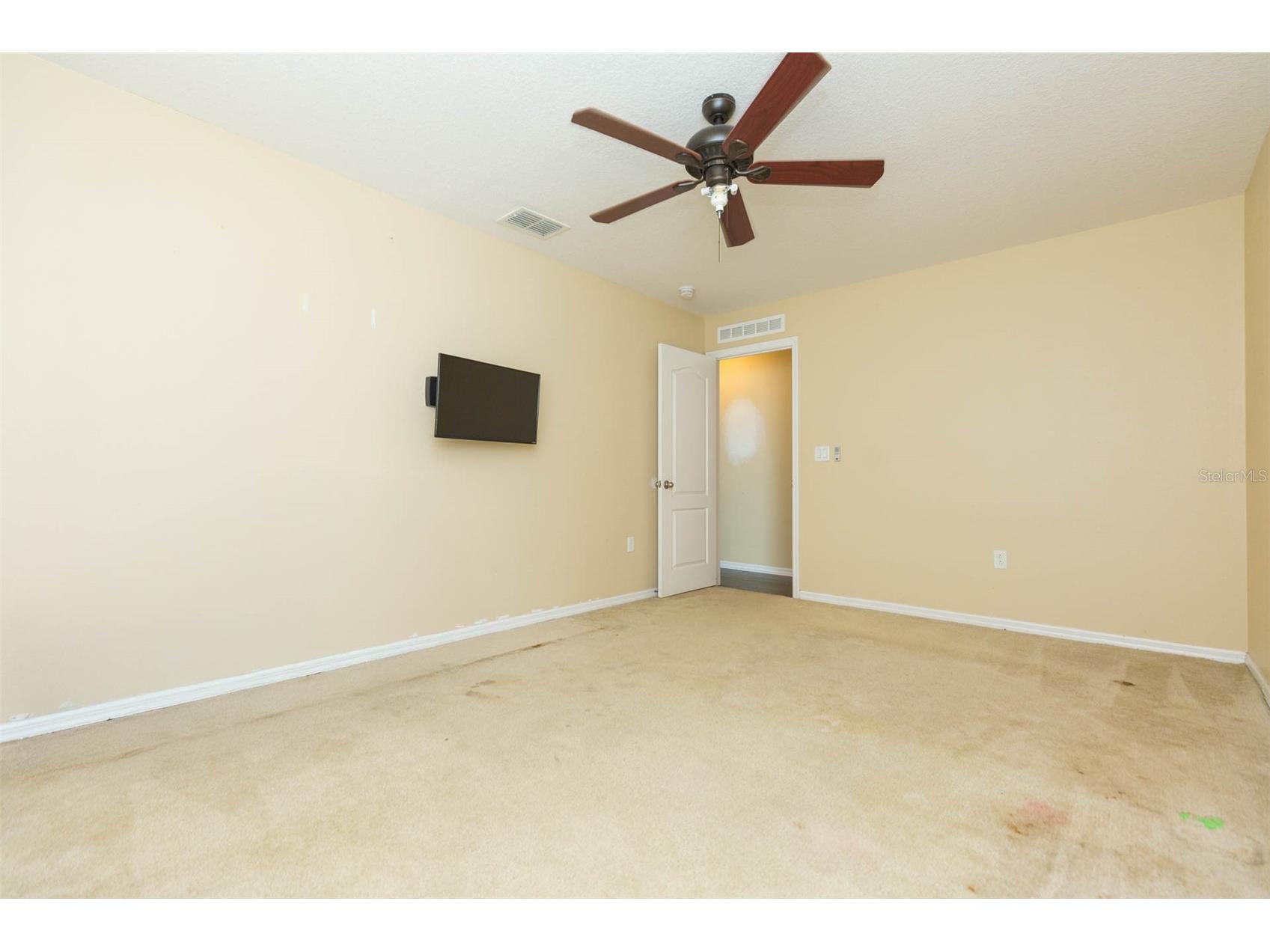 13330 Waterford Castle Drive Dade City FL 33525 TB8480575 image31