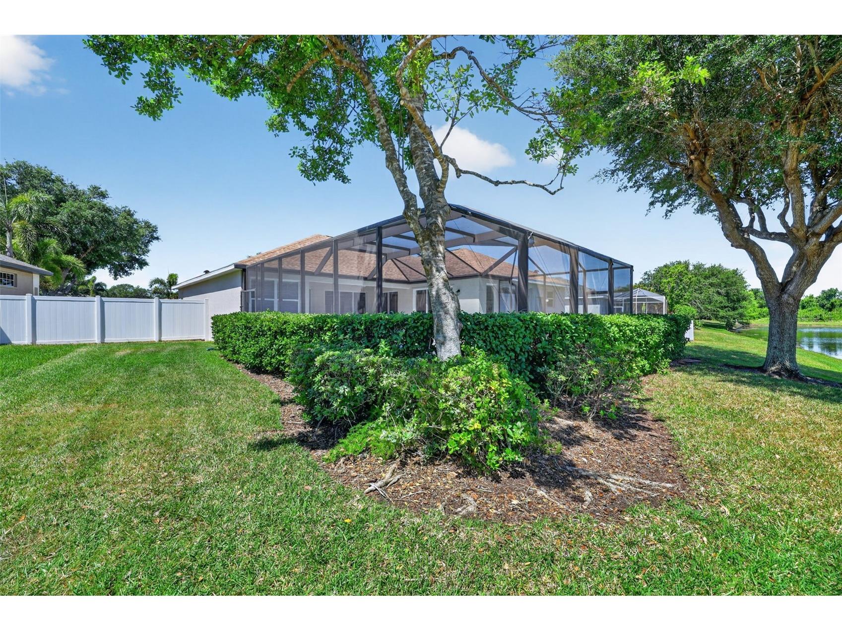 13332 Purple Finch Cir Lakewood Ranch FL 34202 A4691792 image39