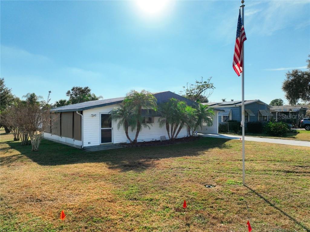 13338 Orange Blossom Street Astatula FL 34705 - CANAL TO HARRIS CHAIN OF LAKES G5104838 image1