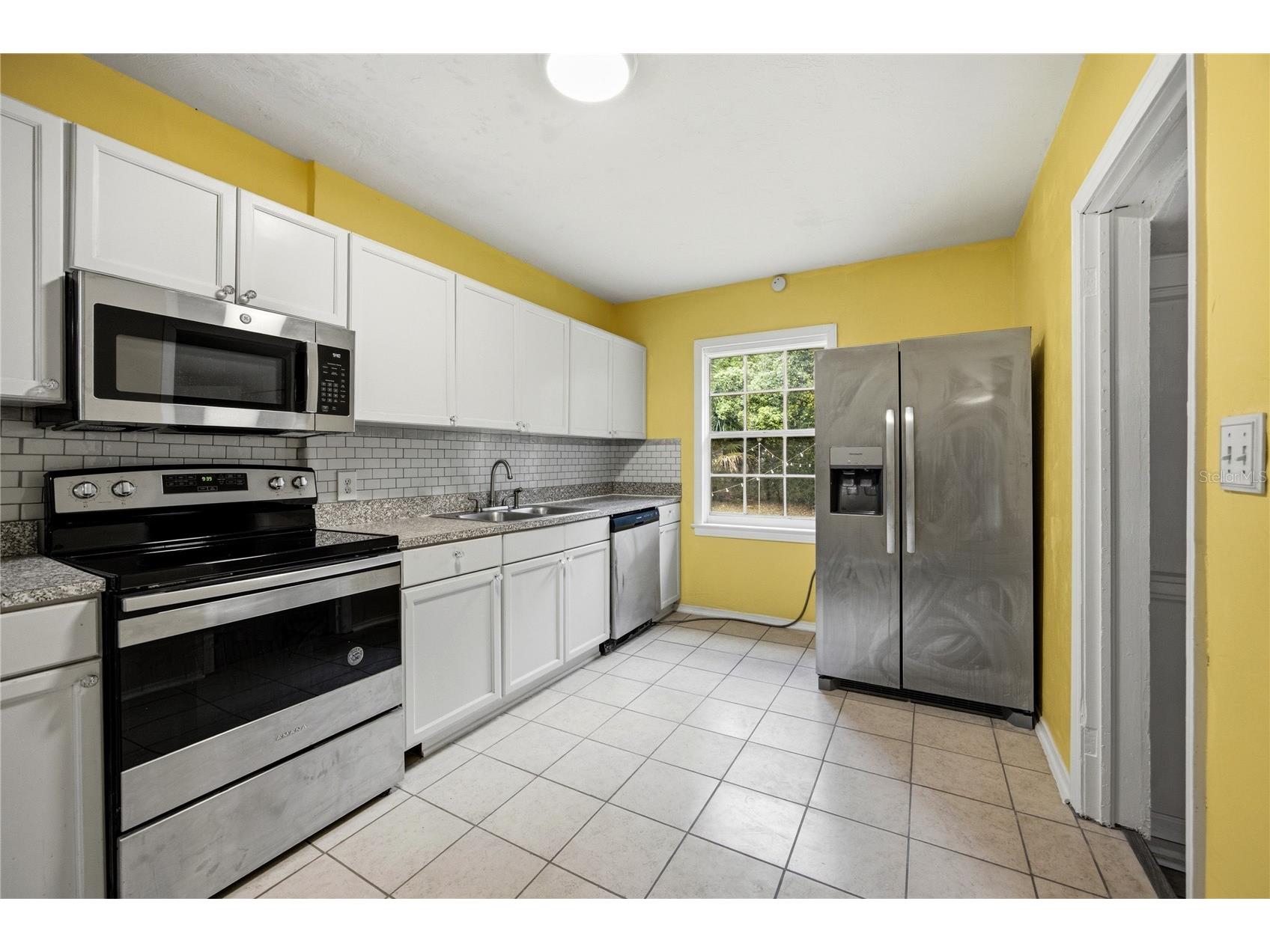 1334 NE 1st Avenue Gainesville FL 32641 GC541243 image8