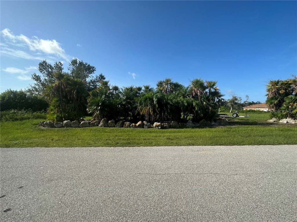 13345 Cedar City Avenue Port Charlotte FL 33981 D6132016 image1