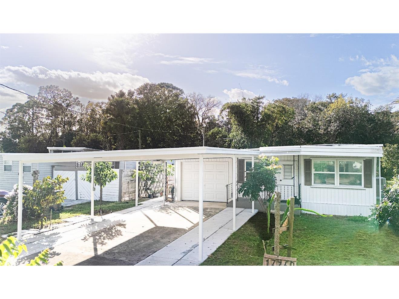 13349 Woodland Drive Astatula FL 34705 - LITTLE LAKE HARRIS FC305257 image1