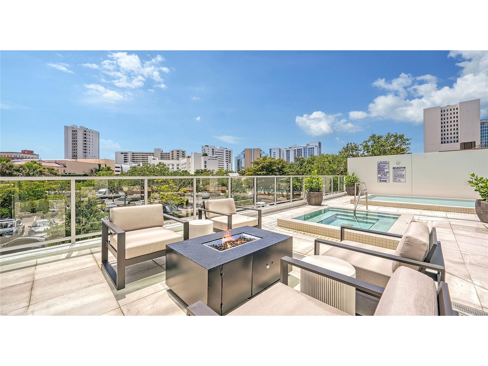 1335 2nd Street #VILLA 2E Sarasota FL 34236 A4684713 image41