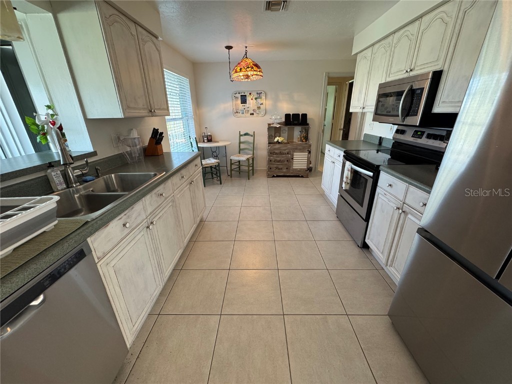 1335 Cambridge Drive Venice FL 34293 N6141664 image6