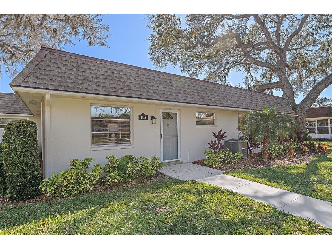 1335 Glendale Circle W #217 Sarasota FL 34232 A4601027 image1