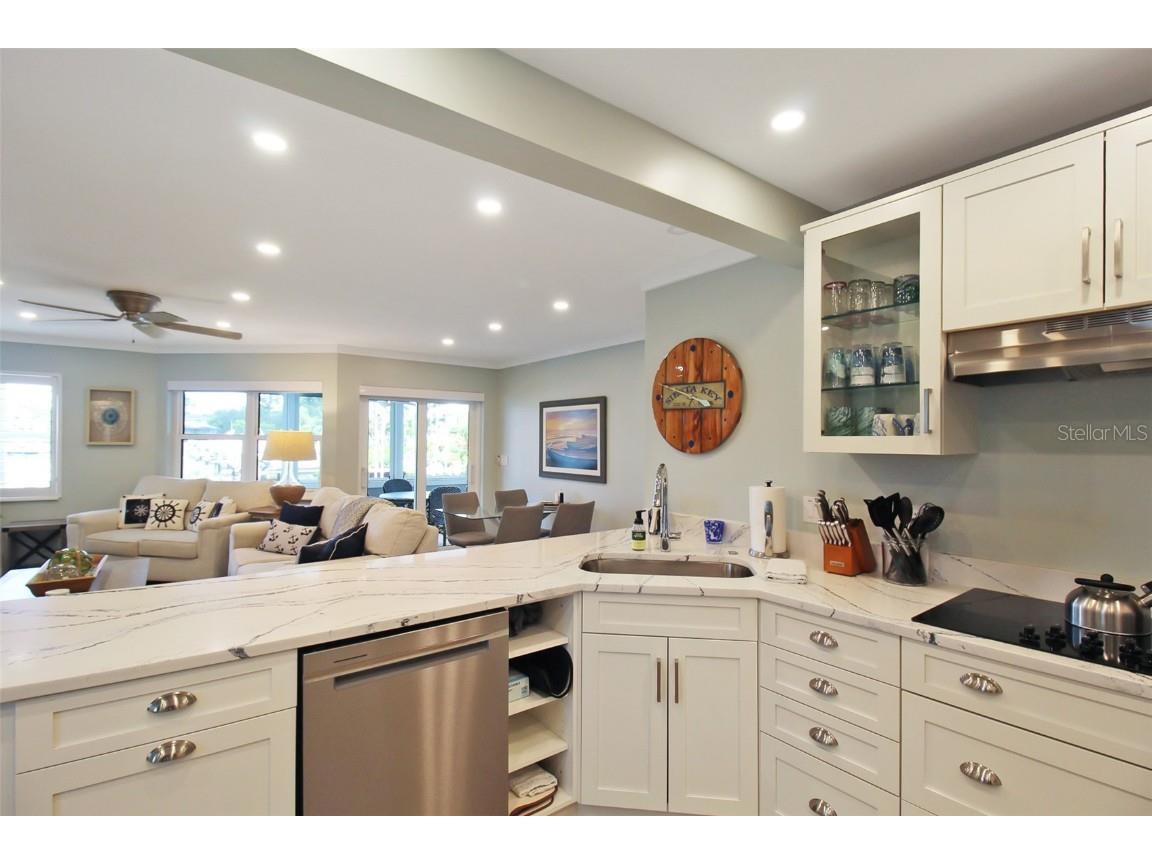 1335 Siesta Bayside Drive #1335C Sarasota FL 34242 A4633882 image11