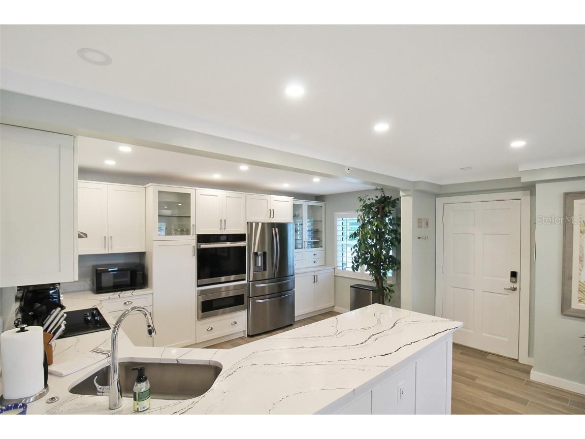 1335 Siesta Bayside Drive #1335C Sarasota FL 34242 A4633882 image17