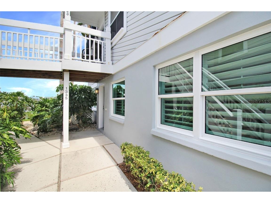 1335 Siesta Bayside Drive #1335C Sarasota FL 34242 A4633882 image3