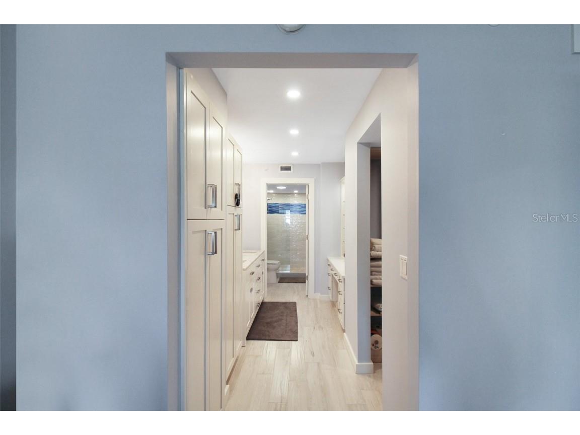 1335 Siesta Bayside Drive #1335C Sarasota FL 34242 A4633882 image31