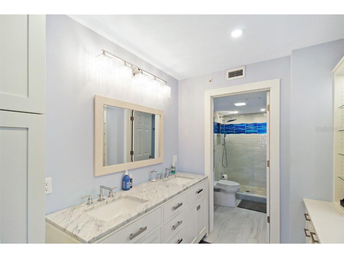 1335 Siesta Bayside Drive #1335C Sarasota FL 34242 A4633882 image33