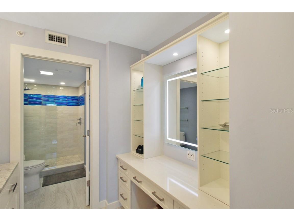 1335 Siesta Bayside Drive #1335C Sarasota FL 34242 A4633882 image34