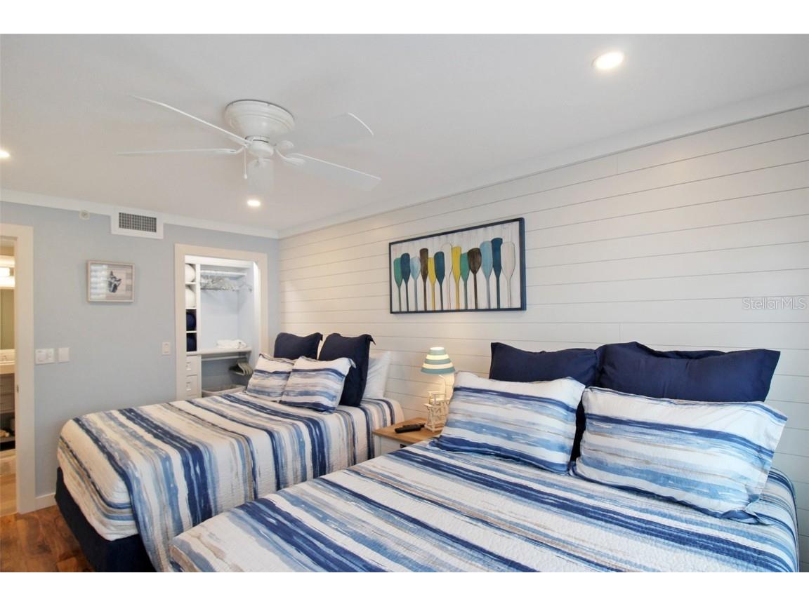 1335 Siesta Bayside Drive #1335C Sarasota FL 34242 A4633882 image43