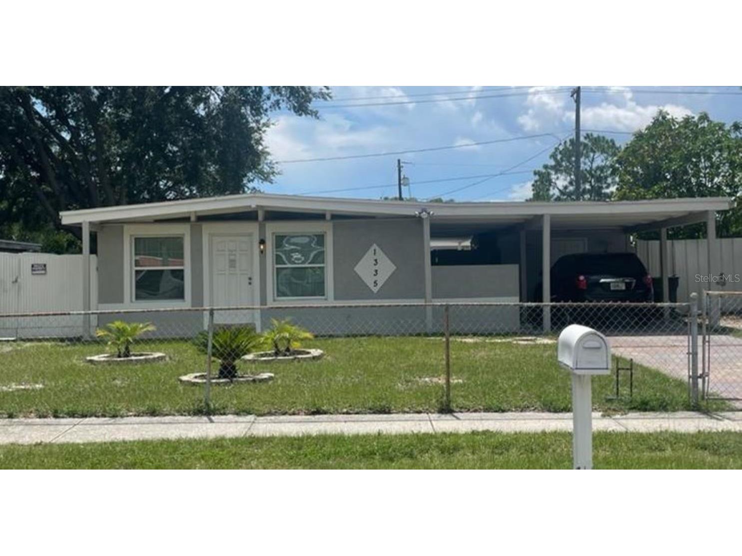 1335 Waikiki Way Tampa FL 33619 TB8392477 image1